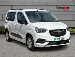 White Used 2023 Vauxhall Combo Design Edition MPV | £14,450 (Fair price)