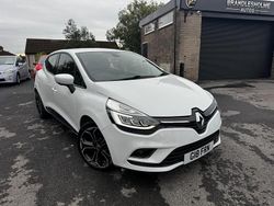 White Used 2018 Renault Clio IV Signature Hatchback | £5,595 (Super price)