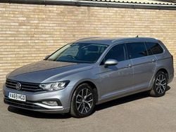 Silver Used 2020 VW Passat SEL Estate | £13,395 (Fair price)