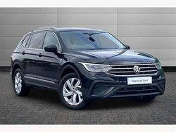 Black Used 2024 VW Tiguan Allspace Life SUV | £26,595 (Fair price)