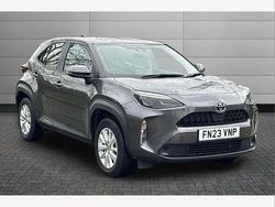 Grey Used 2023 Toyota Yaris Hybrid SUV | £20,350 (Fair price)