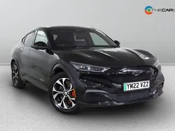 Black Used 2022 Ford Mustang Mach-E Extended Range SUV | £25,275 (Fair price)