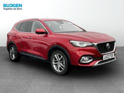 Red Used 2023 MG HS Exclusive SUV | £17,991 (Fair price)