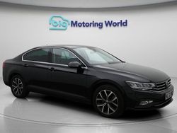 Black Used 2022 VW Passat SEL Sedan | £17,000 (Fair price)
