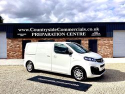 White Used 2022 Vauxhall Vivaro Sportive Van | £7,450 (Super price)