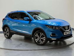 Blue Used 2017 Nissan Qashqai N-Connecta SUV | £8,995 (Fair price)