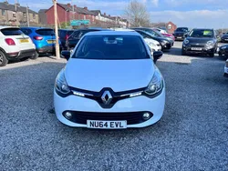 White Used 2014 Renault Clio IV Dynamique Hatchback | £4,450 (Fair price)