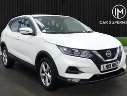 White Used 2019 Nissan Qashqai Acenta Premium SUV | £12,085 (Super price)