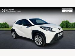 White Used 2024 Toyota Aygo X PURE SUV | £15,915