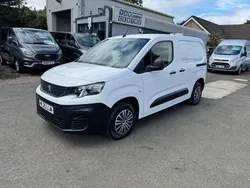 White Used 2020 Peugeot Partner S MPV | £10,295 (Good price)