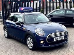 Blue Used 2015 Mini Cooper Hatch Hatchback | £5,499 (A bit pricey)