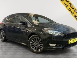 Black Used 2017 Ford Focus ST-Line Hatchback | £6,199 (Good price)