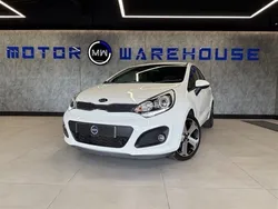 White Used 2014 Kia Rio 3 Hatchback | £4,990 (Fair price)