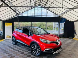 Red/black Used 2016 Renault Captur Signature SUV | £8,295 (Fair price)