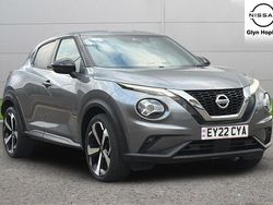 Grey Used 2022 Nissan Juke Tekna SUV | £17,146 (Fair price)