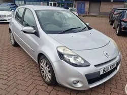 Silver Used 2011 Renault Clio II Dynamique Hatchback | £3,250 (Fair price)