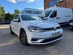 White Used 2018 VW Golf VII SE Hatchback | £12,990 (Fair price)