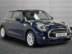 Blue Used 2019 Mini Cooper S Classic Hatchback | £12,950 (Good price)