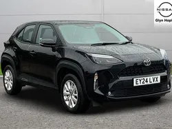 Used 2024 Toyota Yaris Hybrid SUV | £21,966 (Good price)