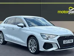 Glacier white metallic Used 2021 Audi A3 e-tron Comfort Hatchback | £21,300 (Fair price)