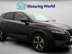 Black Used 2021 Nissan Qashqai N-Connecta SUV | £15,760 (Fair price)