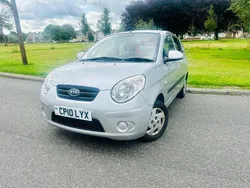 Silver Used 2010 Kia Picanto 2 Hatchback | £1,995 (Fair price)