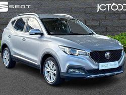 Silver Used 2019 MG ZS Excite Sedan | £9,464 (Fair price)