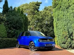 Blue Used 2021 Honda e Advance Hatchback | £14,950 (Fair price)
