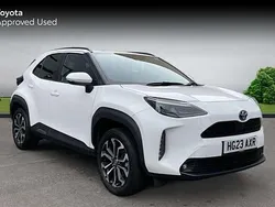 White Used 2023 Toyota Yaris Cross Design SUV | £20,927 (Fair price)