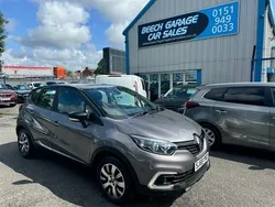Grey Used 2018 Renault Captur Play SUV | £7,750 (Fair price)