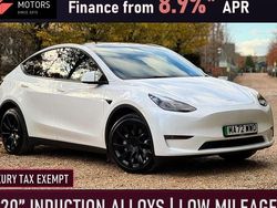 White Used 2022 Tesla Model Y Long Range AWD SUV | £26,975 (Fair price)