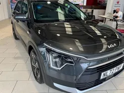 Grey Used 2022 Kia Niro 2 SUV | £17,999 (Fair price)