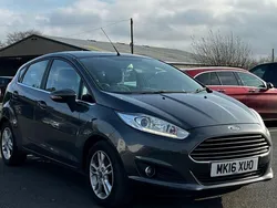 Red Used 2015 Ford Fiesta Zetec Hatchback | £5,695 (Fair price)