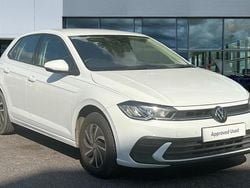 Pure white Used 2022 VW Polo Life | £14,693 (Fair price)