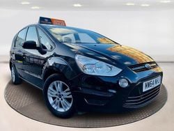 Black Used 2015 Ford S-MAX Zetec MPV | £7,990 (Fair price)