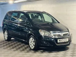 Black Used 2013 Vauxhall Zafira Design Edition MPV | £2,189 (Super price)