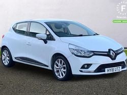 White Used 2018 Renault Clio IV Dynamique Hatchback | £7,599 (Fair price)