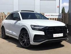 Glacier white metallic Used 2018 Audi Q8 Advanced SUV | £46,490 (Good price)