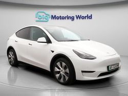 White Used 2022 Tesla Model Y Long Range AWD SUV | £22,800 (Fair price)