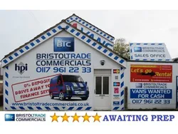 Glacier white Used 2021 Renault Trafic Business Van | £10,495 (Good price)