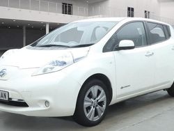 White Used 2015 Nissan Leaf Tekna Hatchback | £4,879 (Fair price)
