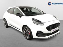 White Used 2021 Ford Puma ST Hatchback | £17,699 (Good price)