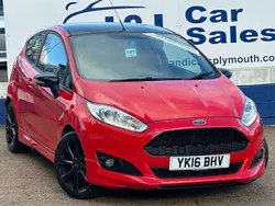 Red Used 2016 Ford Fiesta Zetec Hatchback | £6,995 (A bit pricey)