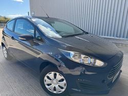 Blue Used 2013 Ford Fiesta Studio Hatchback | £1,750 (Super price)