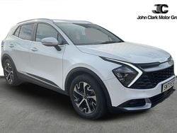 White Used 2023 Kia Sportage 3 SUV | £25,750 (Good price)