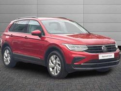Kings red Used 2021 VW Tiguan Life SUV | £20,495 (Fair price)