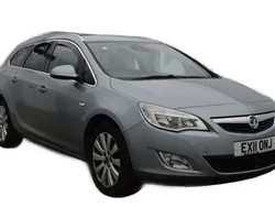 Silver Used 2011 Vauxhall Astra | £2,495 (Fair price)