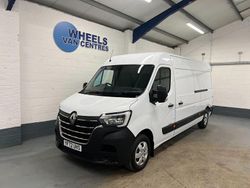 White Used 2023 Renault Master Business Van | £16,190 (Fair price)