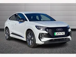White Used 2024 Audi Q4 Sportback e-tron Comfort SUV | £40,390