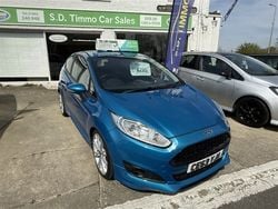 Blue Used 2013 Ford Fiesta Zetec Hatchback | £4,295 (Fair price)